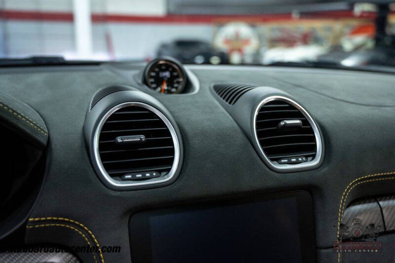 2023 Porsche 718 Cayman GT4 RS