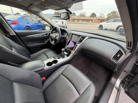 2015 Infiniti Q50 Premium