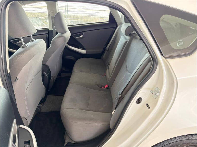 2012 Toyota Prius Two