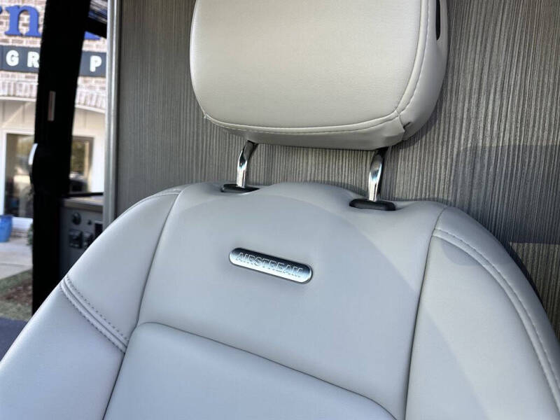 2021 Mercedes-Benz Sprinter 2500