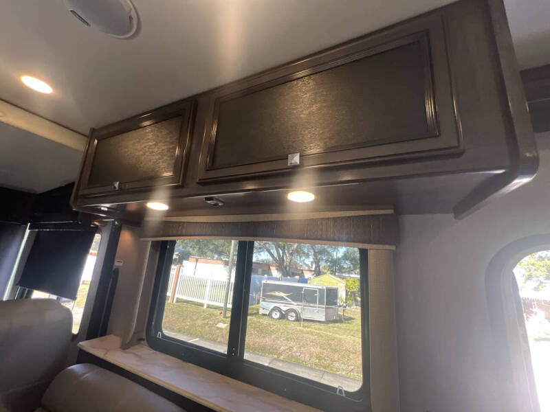 2020 Holiday Rambler Invicta