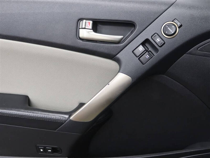 2016 Hyundai Genesis Coupe