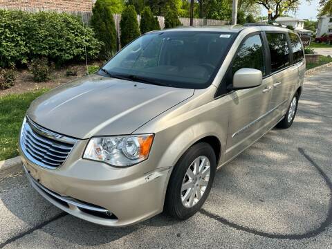 2013 Chrysler Town and Country for sale at TOP YIN MOTORS in Mount Prospect IL