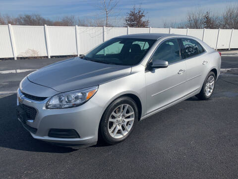 2015 Chevrolet Malibu for sale at Caps Cars Of Taylorville in Taylorville IL
