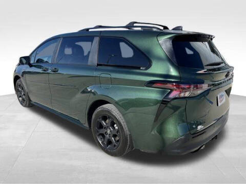 2025 Toyota Sienna Woodland Edition