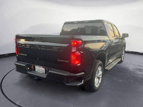 2025 Chevrolet Silverado 1500 Custom