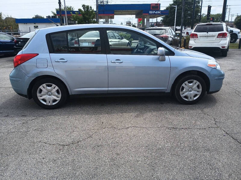 2012 Nissan Versa 1.8 S