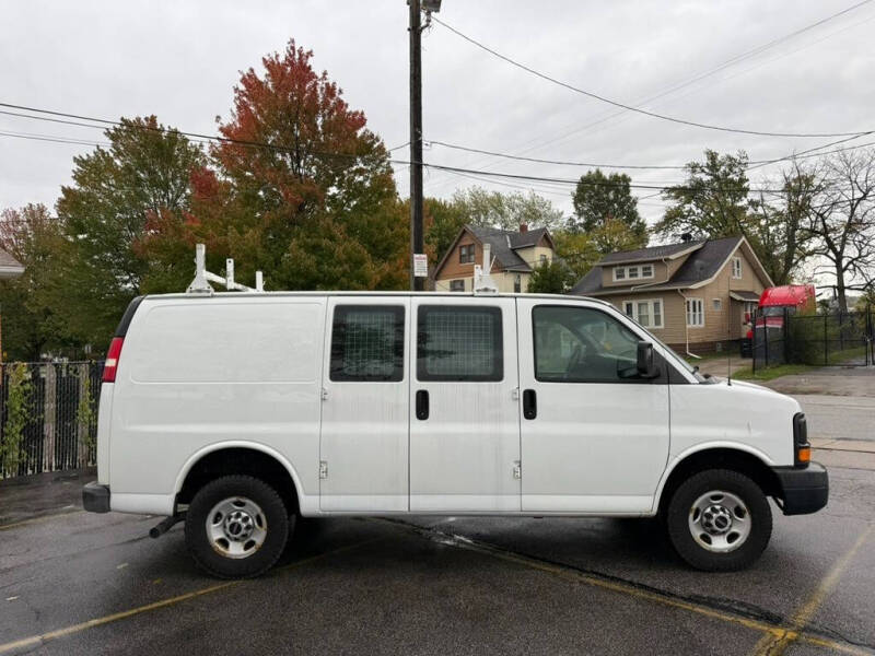 2015 GMC Savana 3500