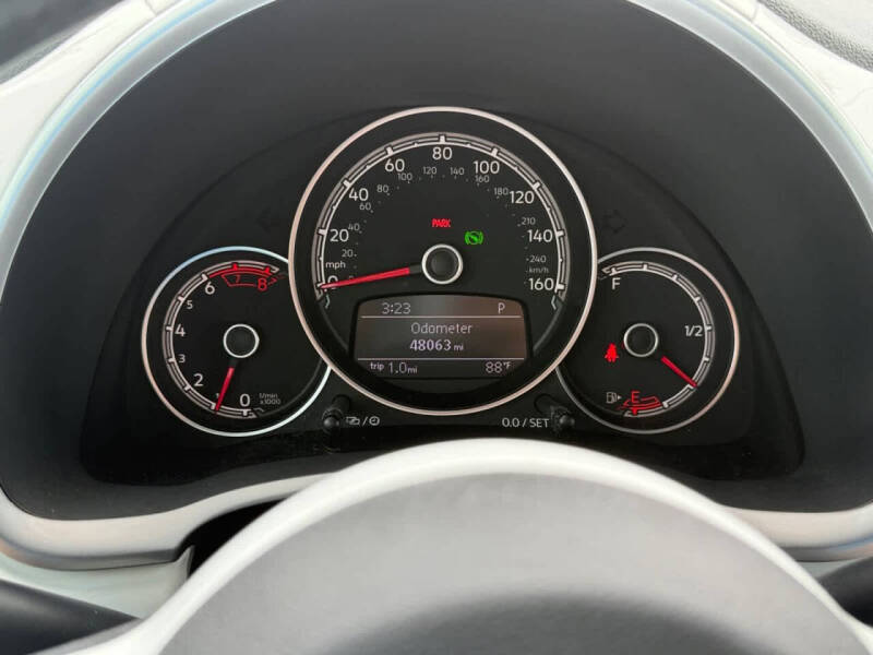 2019 Volkswagen Beetle Convertible