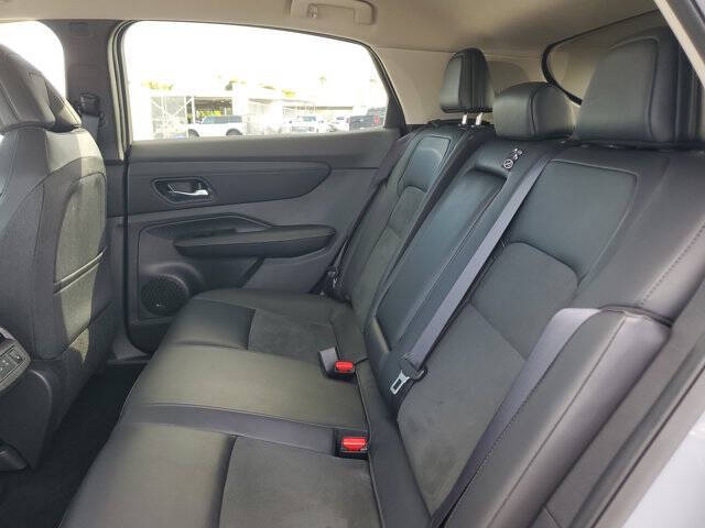 2025 Nissan Ariya Engage