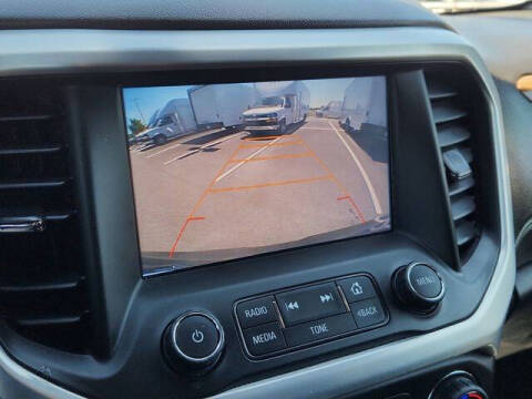 2017 GMC Acadia SLE-2