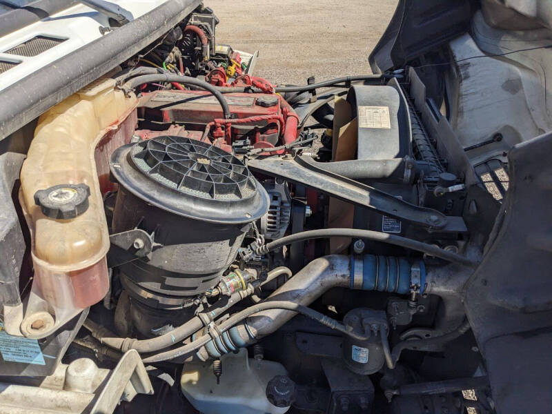 2018 Freightliner M2 106