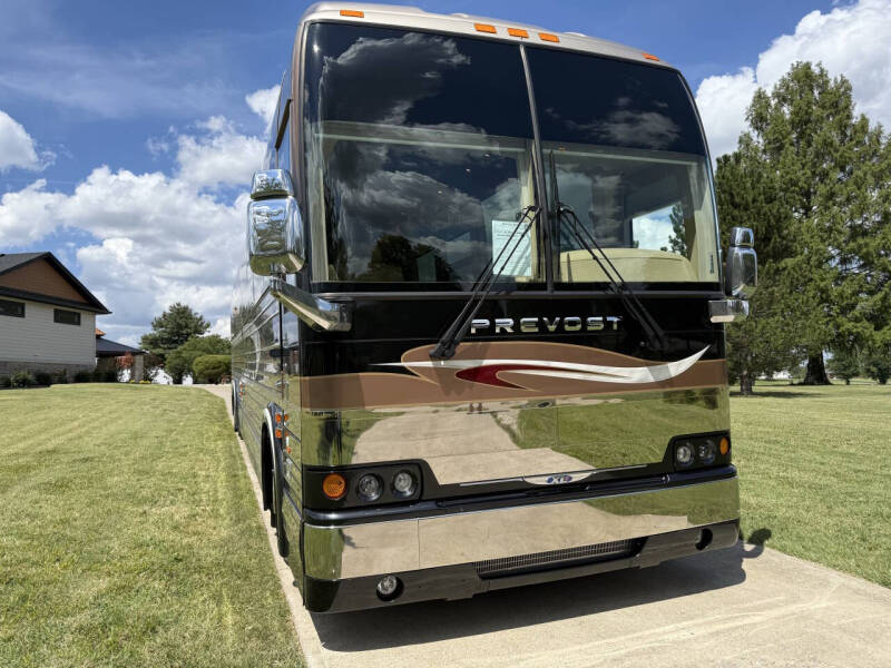 2001 Prevost Marathon