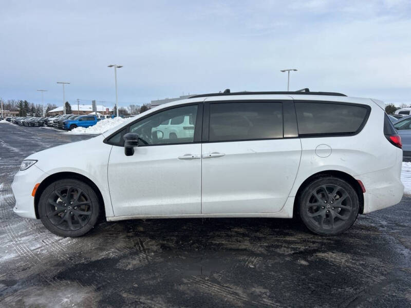 2025 Chrysler Pacifica Limited