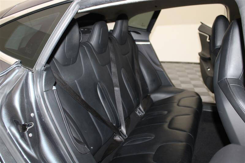 2015 Tesla Model S