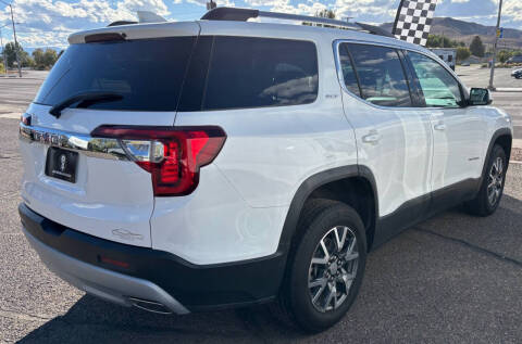 2023 GMC Acadia SLT
