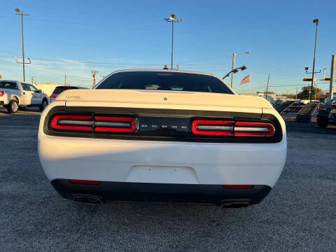 2018 Dodge Challenger SXT