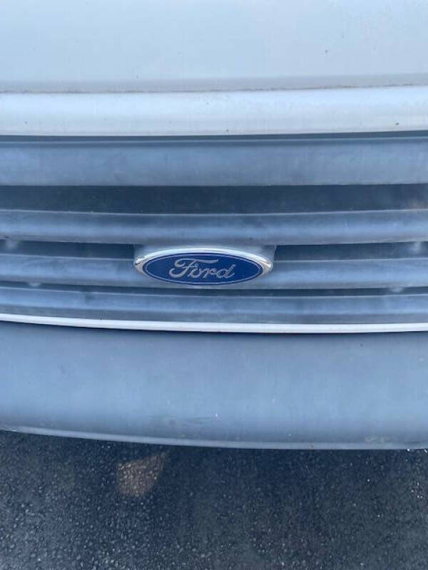 2006 Ford E-Series E-250