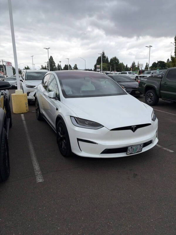 2023 Tesla Model X Standard Range