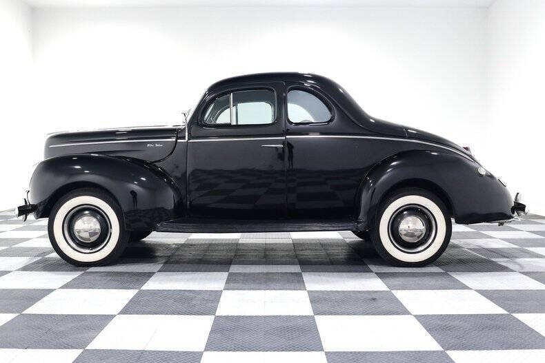 1940 Ford Deluxe
