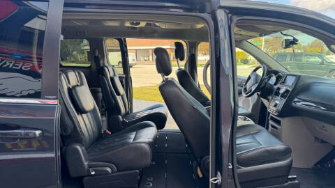 2014 Chrysler Town and Country Touring