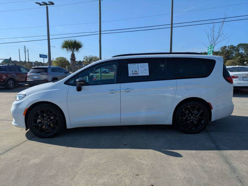 2025 Chrysler Pacifica Limited
