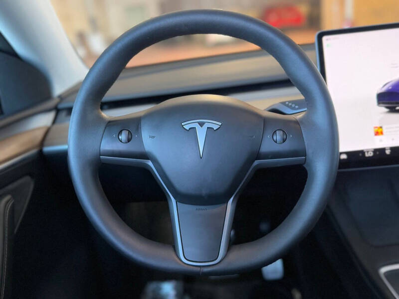2023 Tesla Model Y Performance