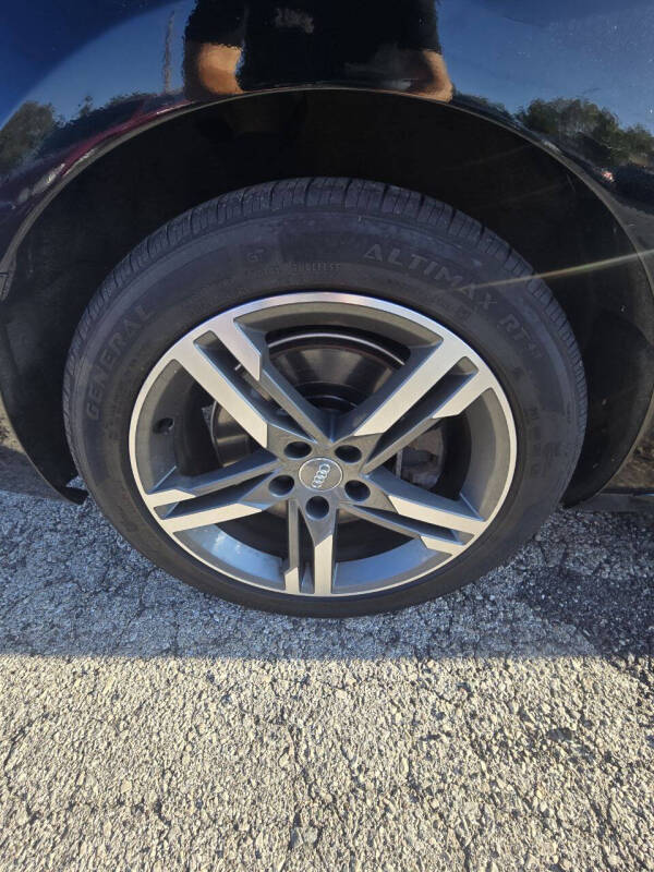 2017 Audi A4 2.0T quattro Premium Plus