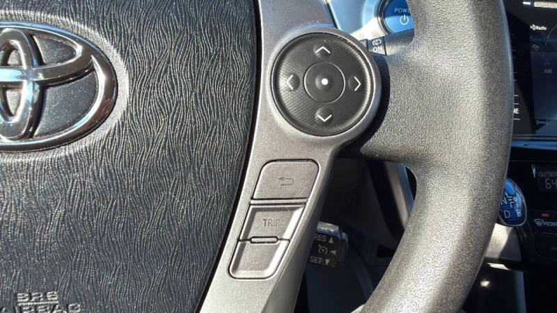 2017 Toyota Prius v Three