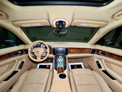 2012 Porsche Panamera