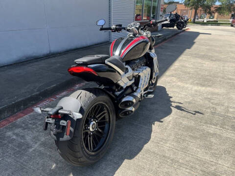 2024 Triumph Rocket 3 R Sapphire Black/Carn