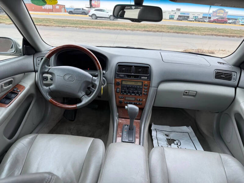 2001 Lexus ES 300