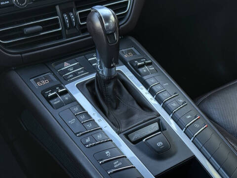 2019 Porsche Macan S