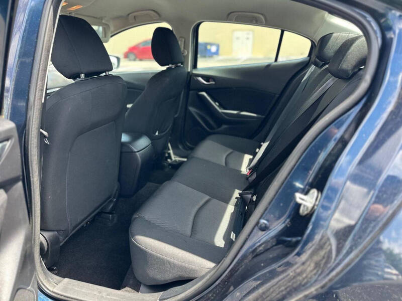 2018 Mazda MAZDA3 Sport