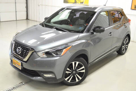 2020 Nissan Kicks SR