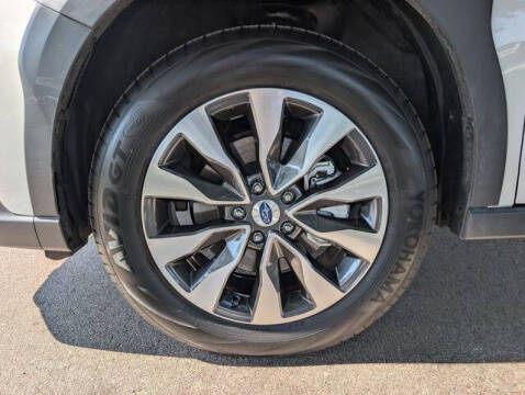 2025 Subaru Outback Touring XT