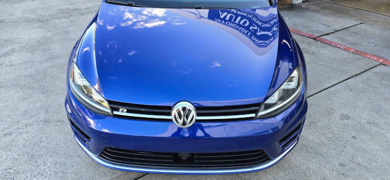 2017 Volkswagen Golf R 4Motion