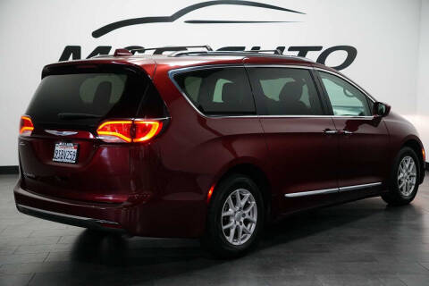 2020 Chrysler Pacifica Touring L
