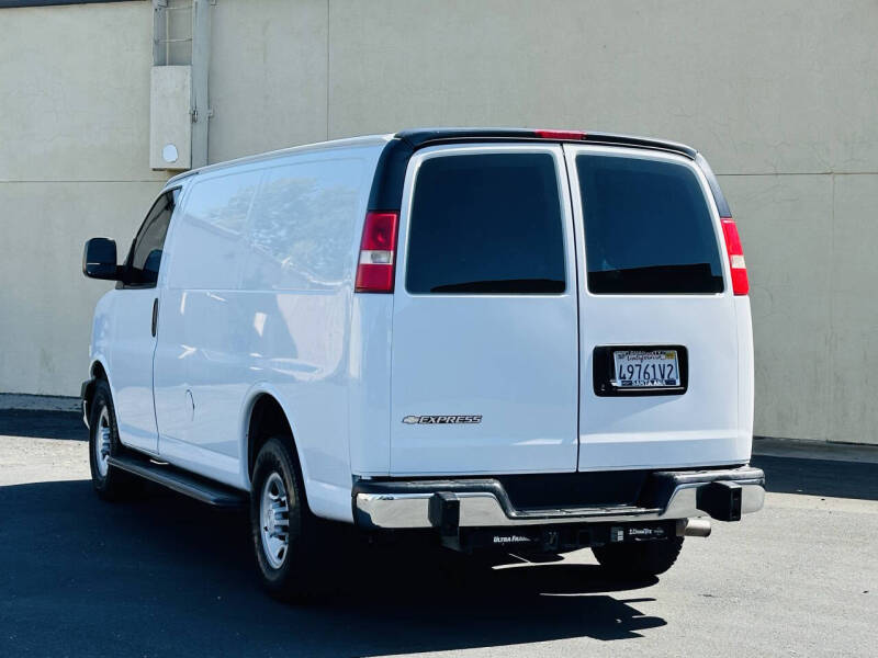 2018 Chevrolet Express 2500