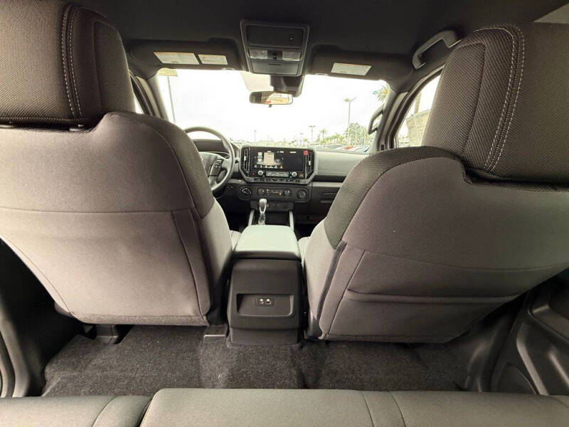 2026 Nissan Frontier SV