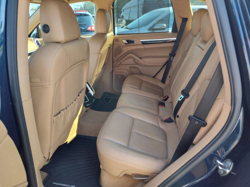 2011 Porsche Cayenne S Hybrid