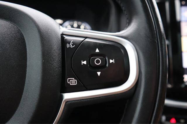 2018 Volvo XC60 T5 Momentum