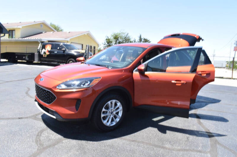 2020 Ford Escape SE