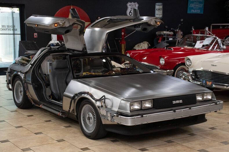 1981 DeLorean DMC-12