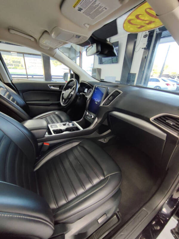2022 Ford Edge