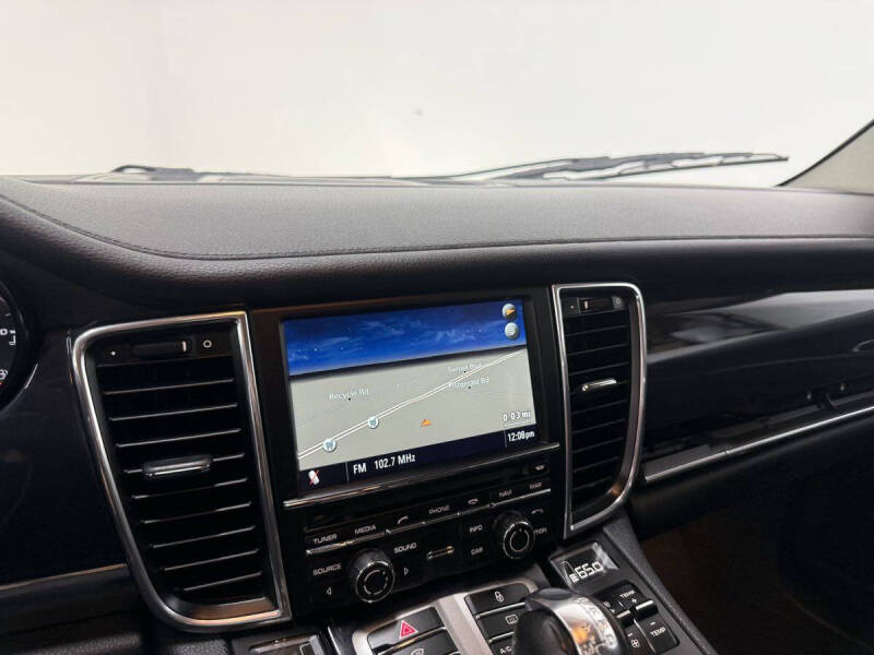 2012 Porsche Panamera