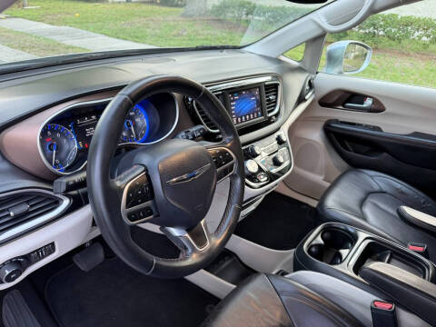 2018 Chrysler Pacifica Touring L