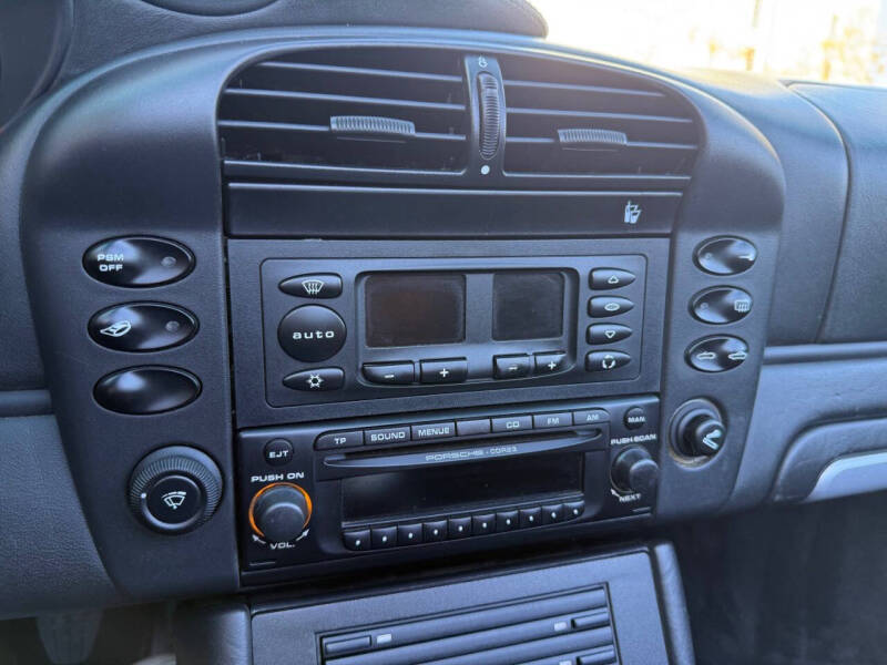 2004 Porsche 911 Carrera 4S