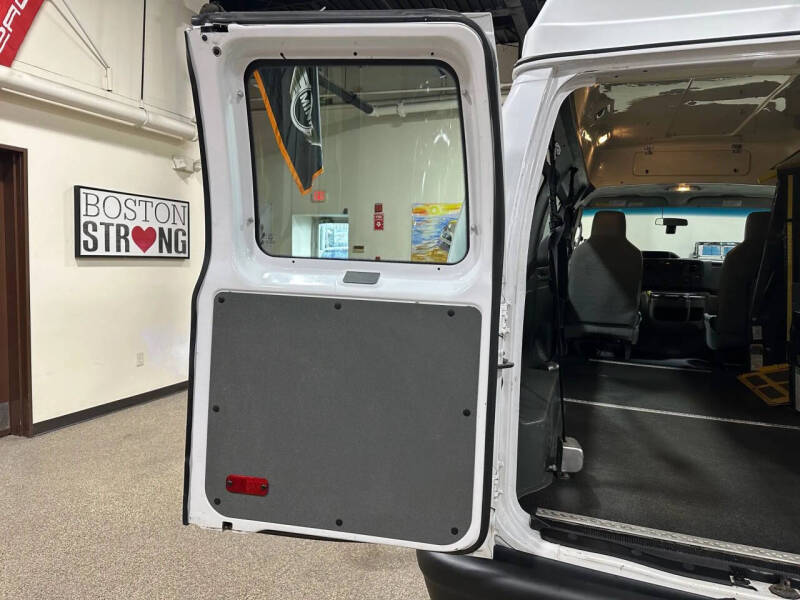 2013 Ford E-Series E-150