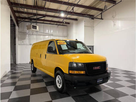 2018 GMC Savana 2500